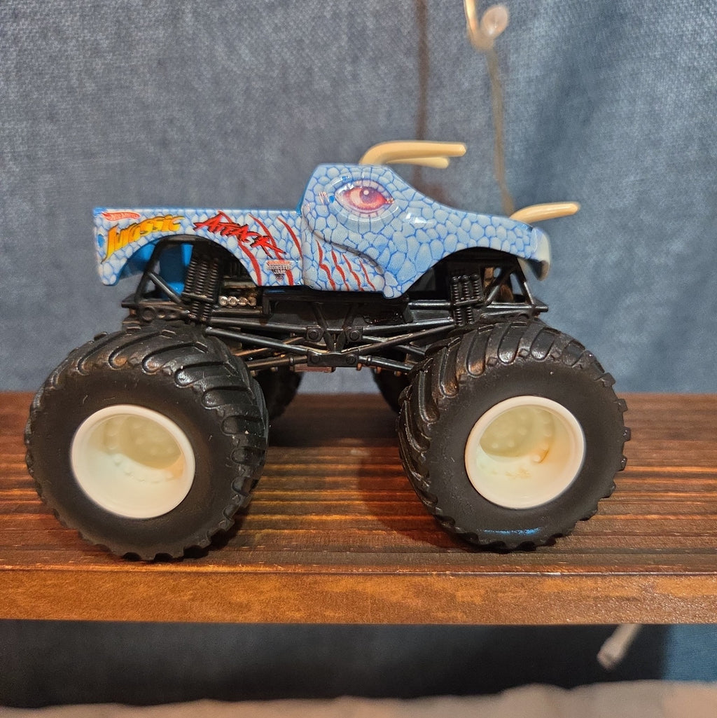 Hot Wheels Monster Jam Jurassic Attack Diecast Dinosaur Y2K