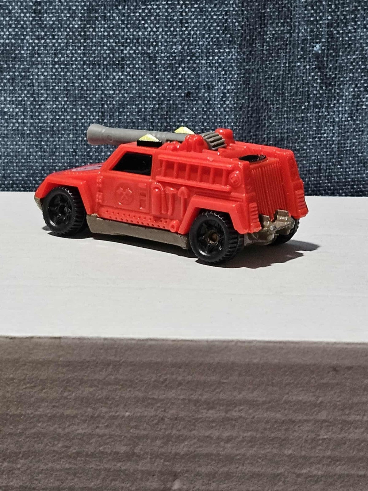 1997 McDonald's Hot Wheels FIRE TRUCK #5 Red Rescue Vehicle 90s Vintage Loose
