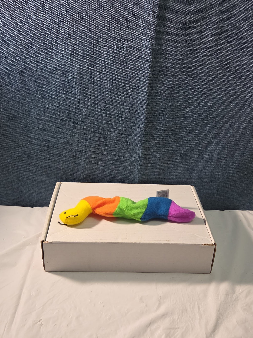 Ty Beanie Baby Inch the Inchworm 1995 Rainbow Plush Yarn Antennae Clean NO TAG