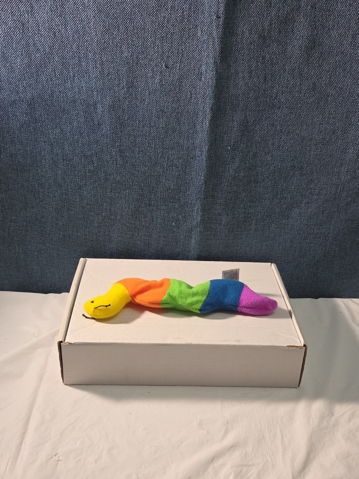 Ty Beanie Baby Inch the Inchworm 1995 Rainbow Plush Yarn Antennae Clean NO TAG