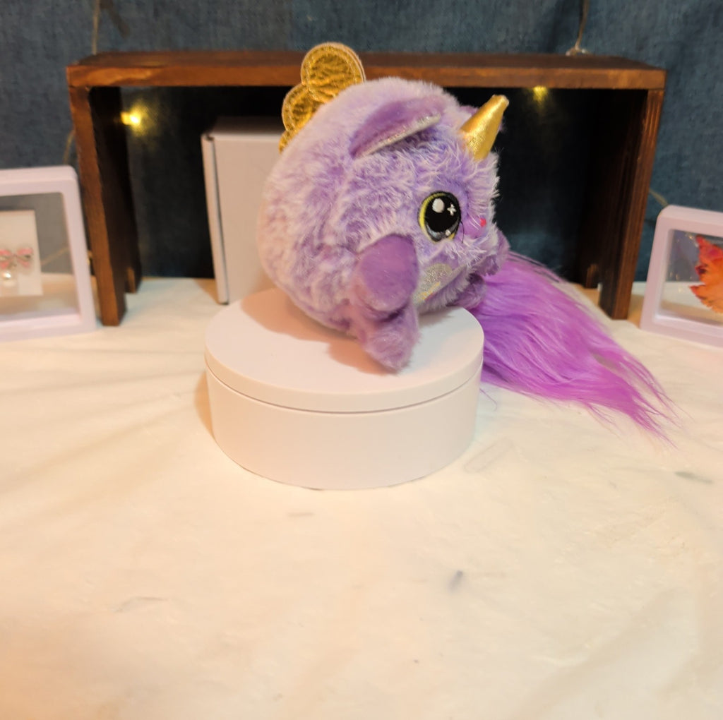 Zuru Rainbocorns Purple Kittycorn Fluffy Tail Gold Wings 2024