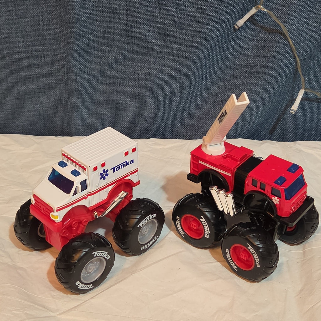 Tonka Metal Movers Monster Firetruck Ambulance Diecast 2021 Lot 2