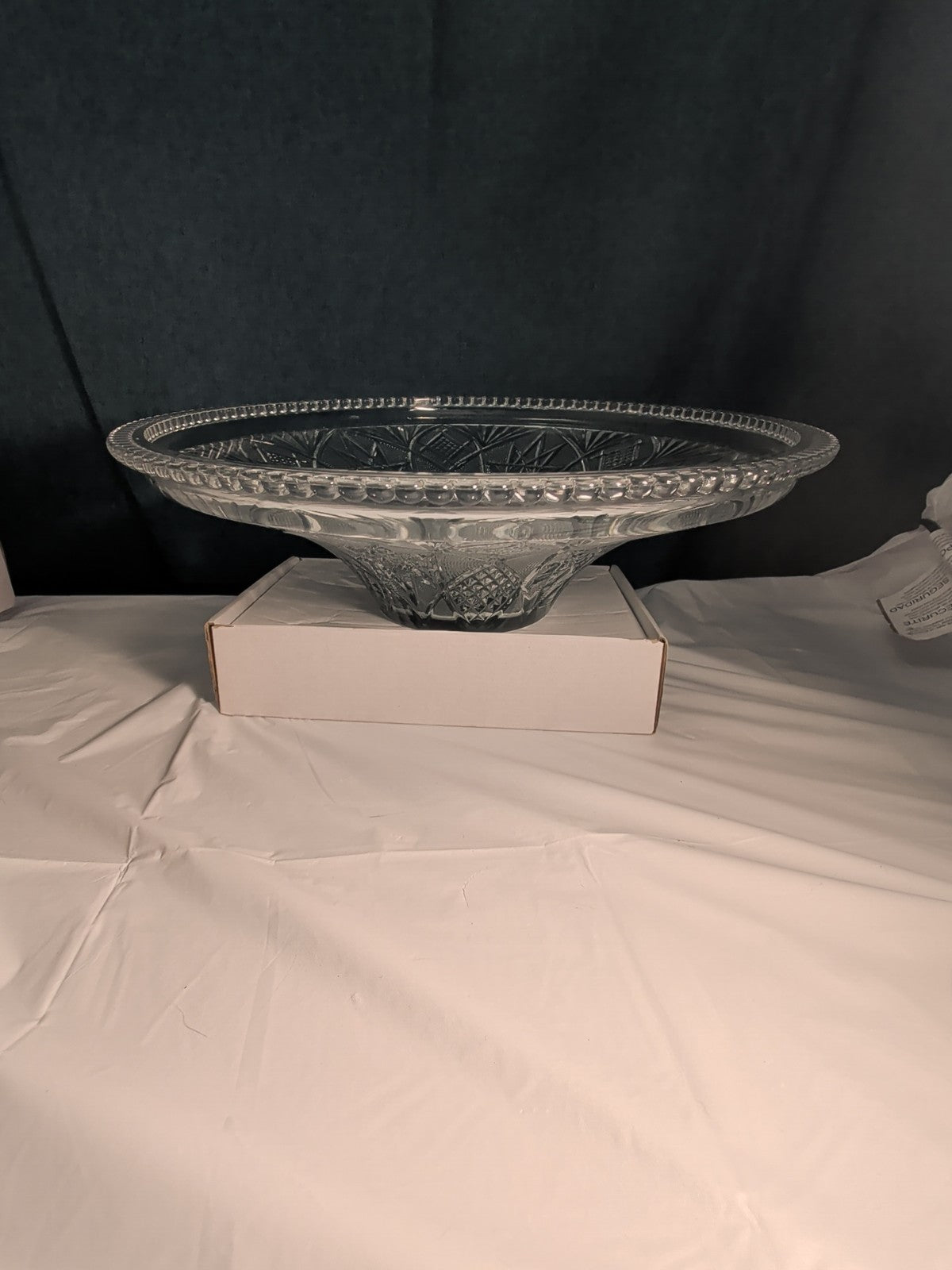 KIG Indonesia 10" Pressed Glass Bowl Starburst Floral MCM Centerpiece Serving