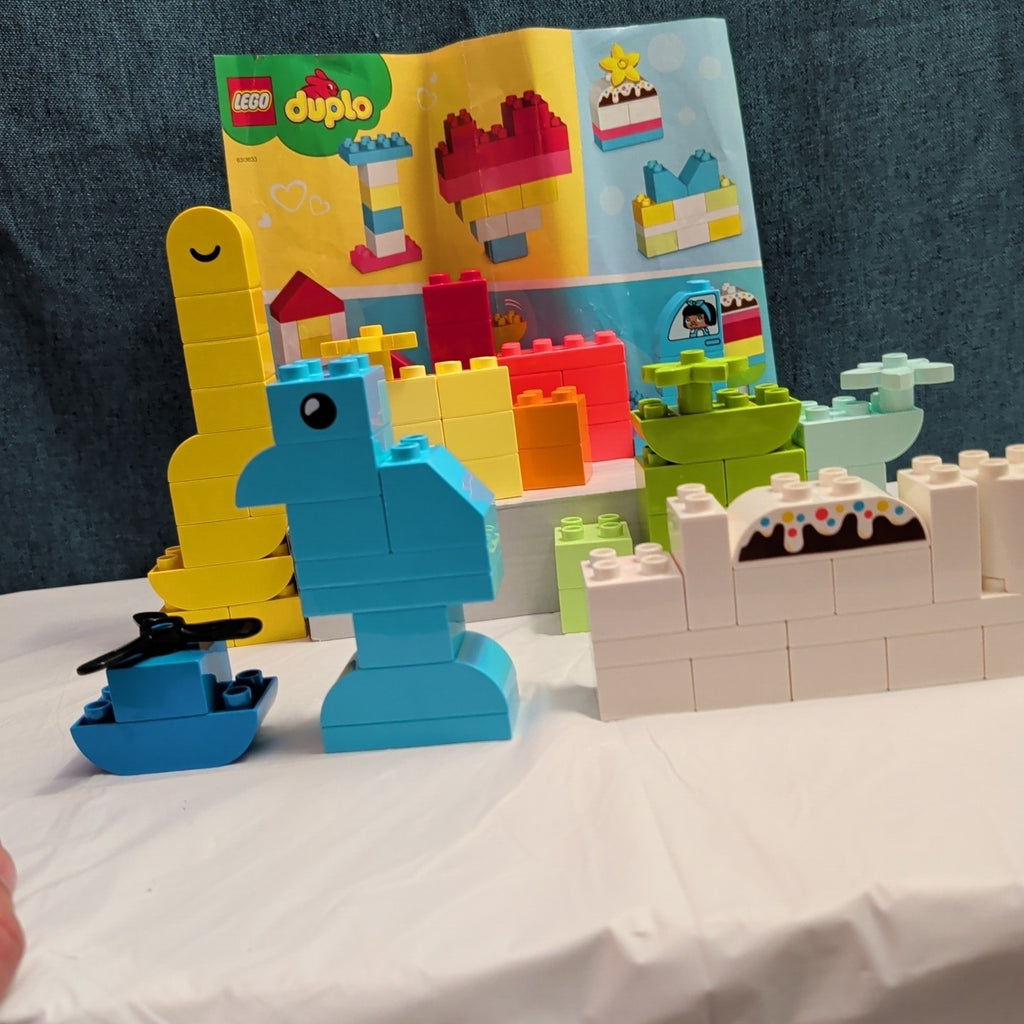 LEGO DUPLO 10909 Heart Box 80 Pieces Toddler Building Toy 2020 Retired Complete