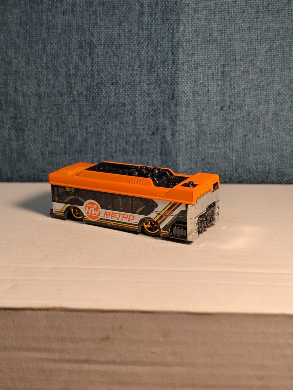 Hot Wheels Ain't Fare Bus | 2020 HW Metro "Rapid Routes" |  Diecast City Bus