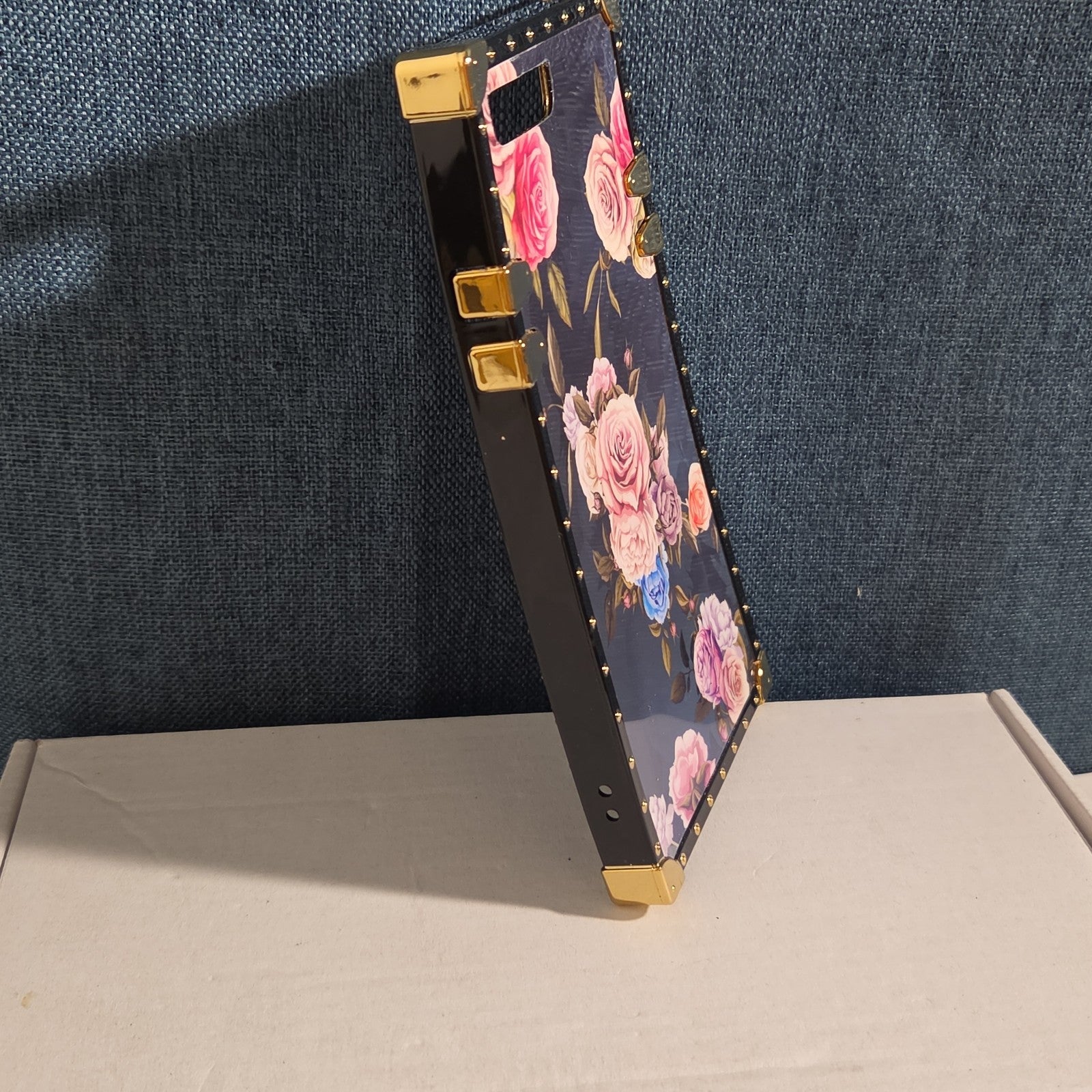 Luxury Trunk Rose Phone Case Gold Rivet Retro Cover