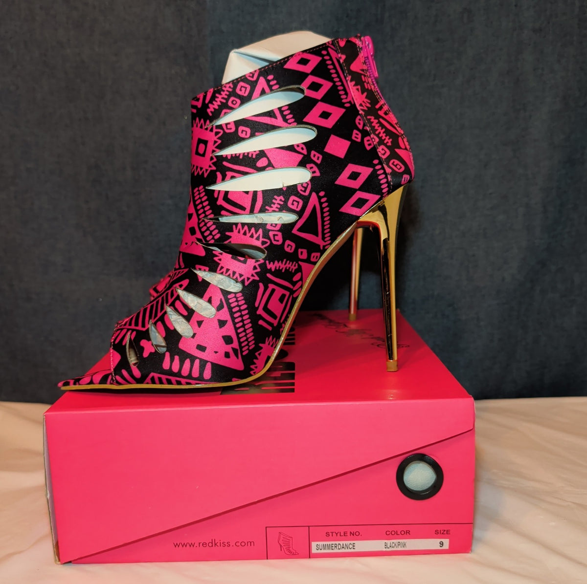 RedKiss Summerdance High Heels Size 9 Pink Black Caged Booties Stiletto Boxed