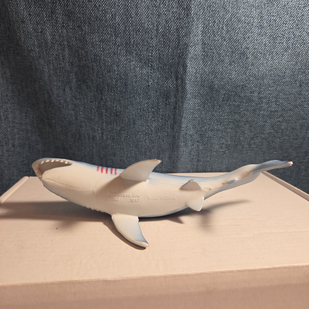 Fun Express Rubber Shark Toy Figure IN1963 Blue Gills Marine Life
