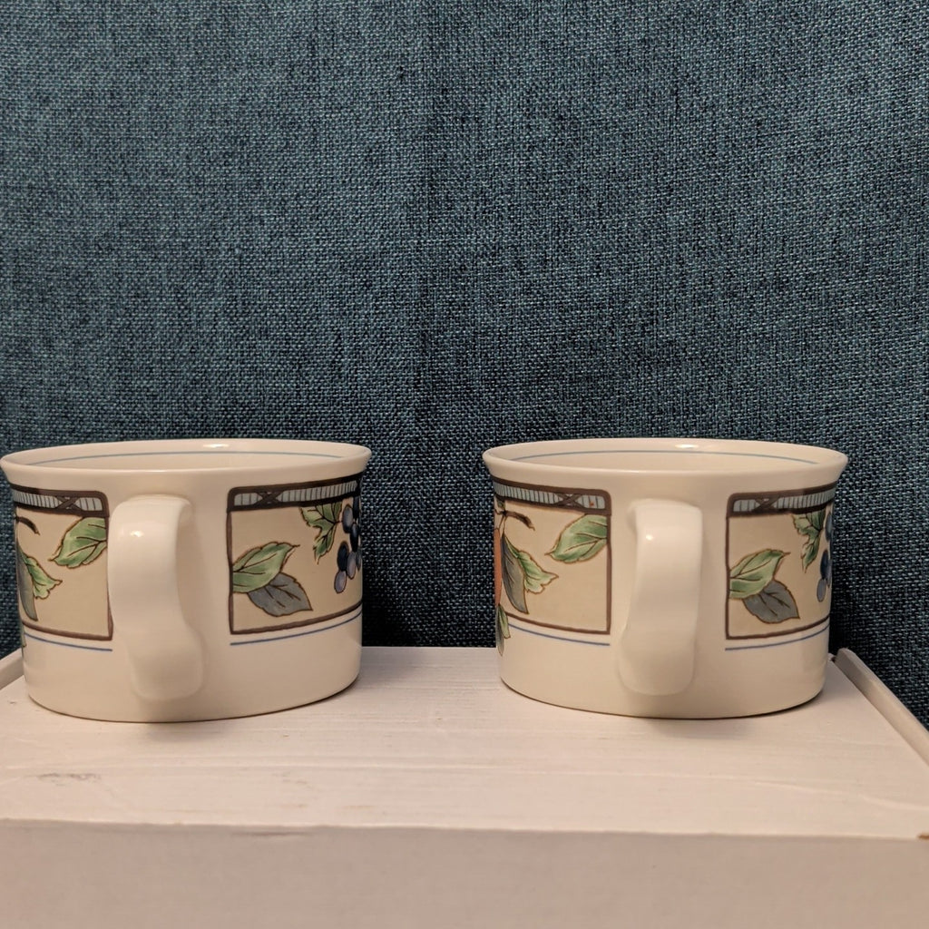 Set of 2 Mikasa Intaglio GARDEN HARVEST Cups | CAC29 8oz Flat Mugs | Vintage 90s