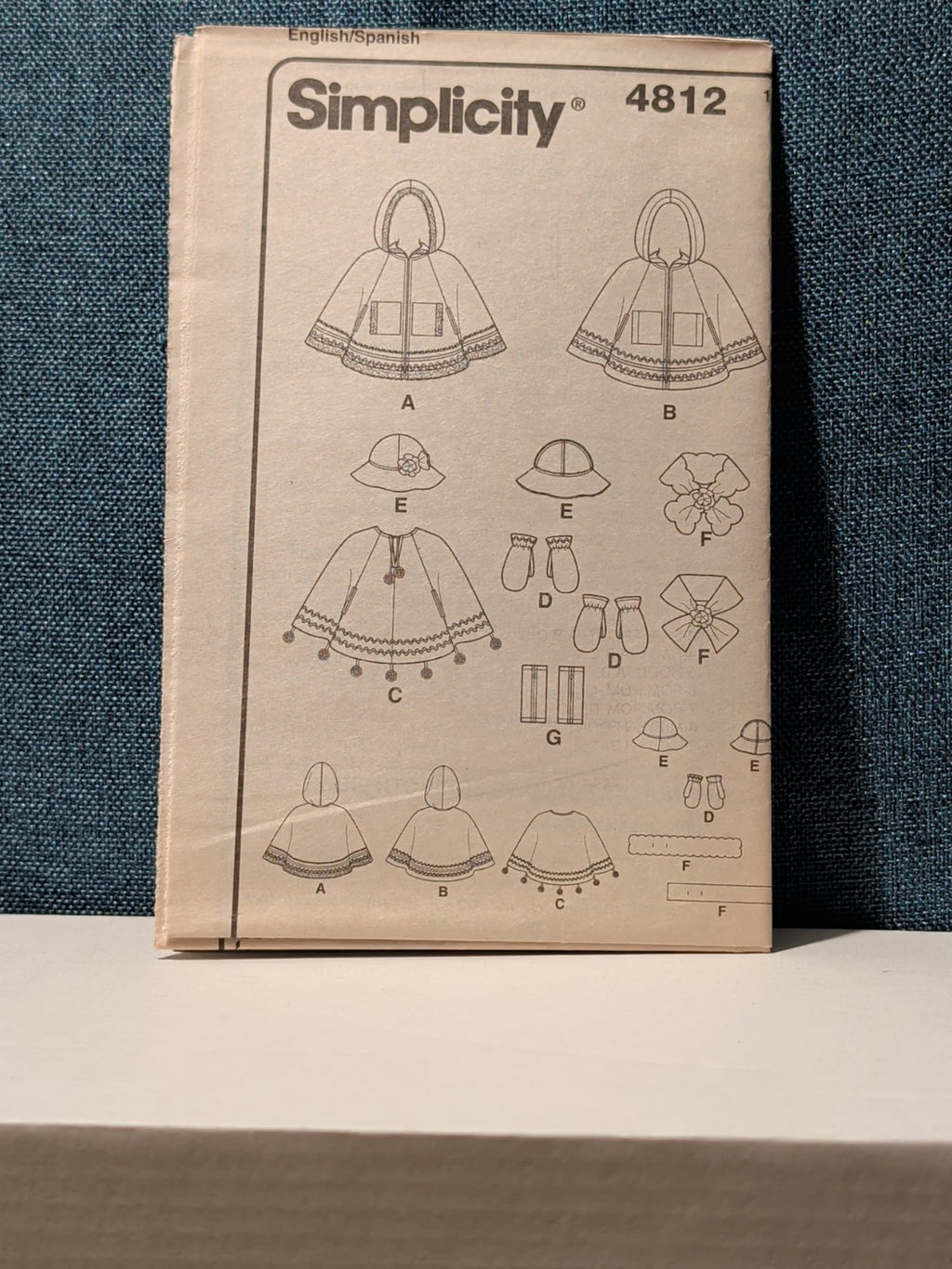 Simplicity 4812 Child's Poncho Hat Mittens Pattern Sz 3-8 | UNCUT |Cozy Fleece