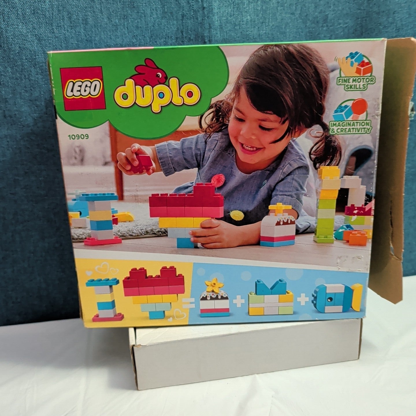LEGO DUPLO 10909 Heart Box 80 Pieces Toddler Building Toy 2020 Retired Complete