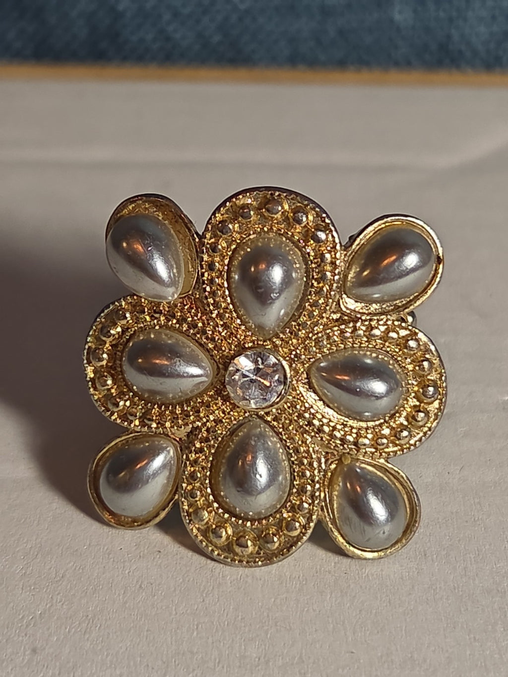Sarah Coventry Pearl Rhinestone Flower Ring Vintage  Adjustable