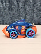 Hot Wheels Piranha Terror | 2013 First Edition | Blue & Orange Creature Car
