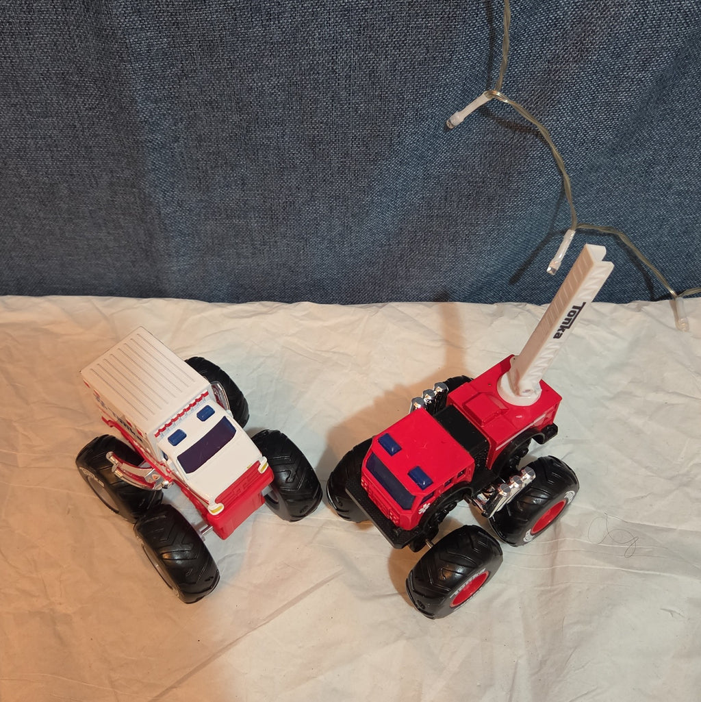 Tonka Metal Movers Monster Firetruck Ambulance Diecast 2021 Lot 2