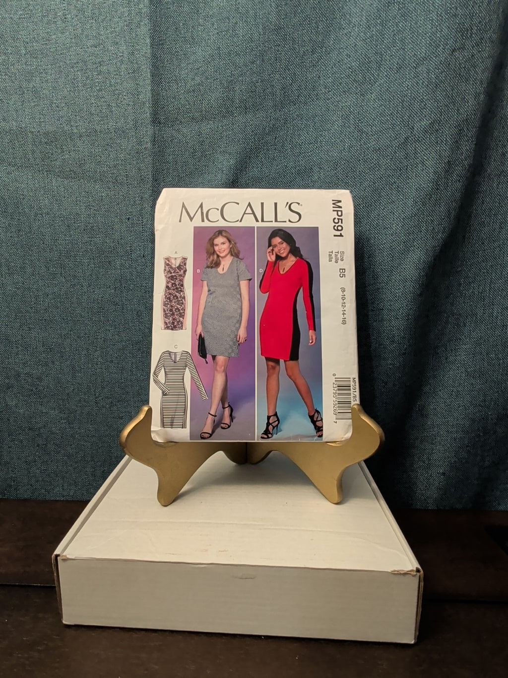 UNCUT McCall's M7652 (MP591) Pattern | Slimming Color Block Knit Dress Size 8-16