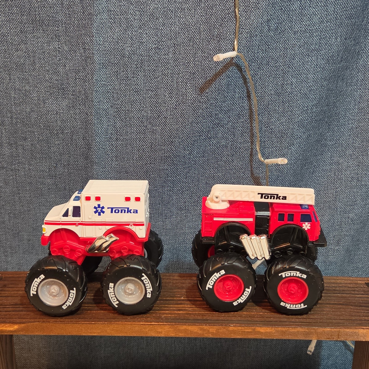 Tonka Metal Movers Monster Firetruck Ambulance Diecast 2021 Lot 2