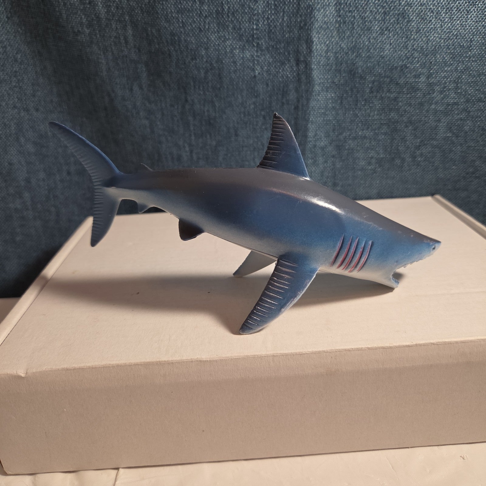 Fun Express Rubber Shark Toy Figure IN1963 Blue Gills Marine Life