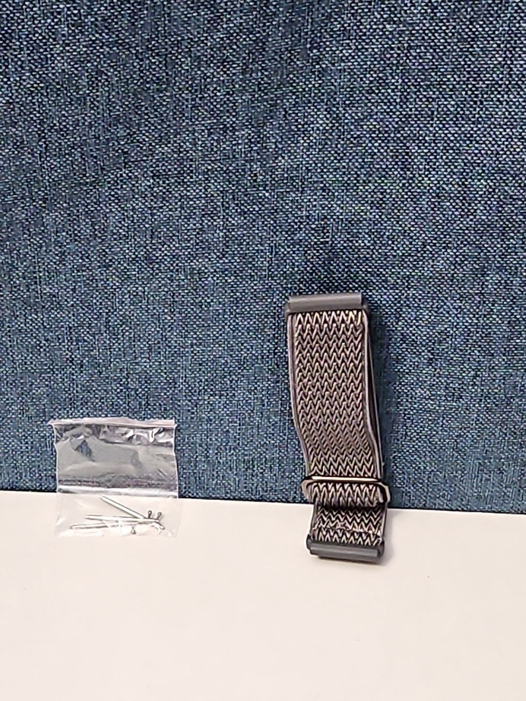 Fitbit Versa 1 / 2 / Lite Watch Band | Stretchy Elastic Nylon Strap | Dark Grey