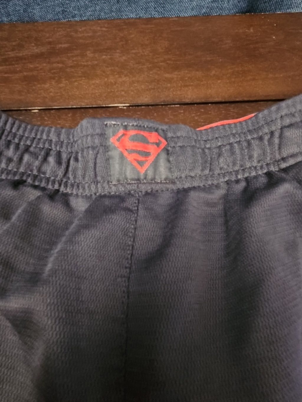 DC Comics Superman Boys Athletic Shorts Size S 6/7 Grey Red Mesh Gym Shorts