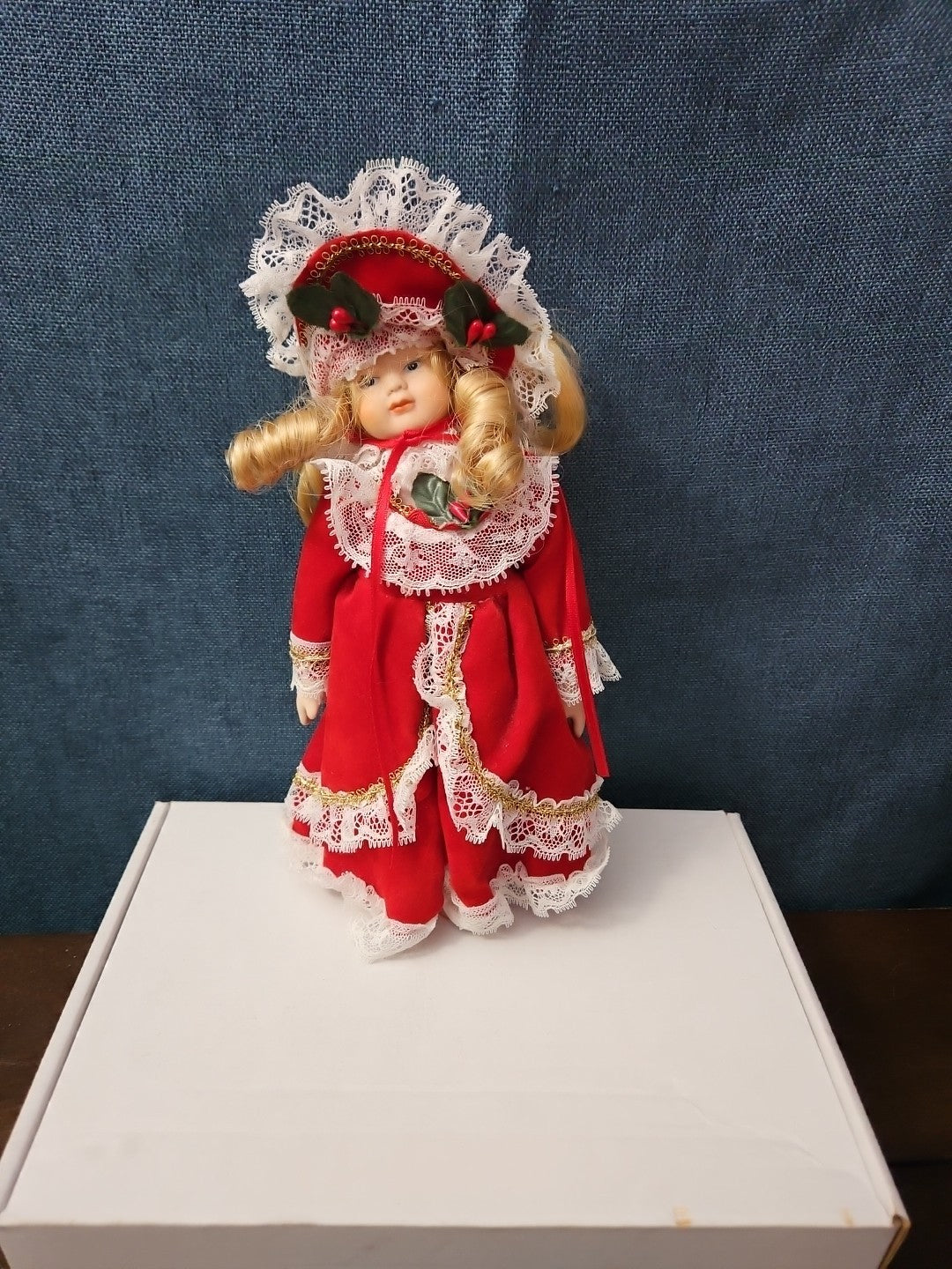 Set of 3 Vintage Porcelain Dolls | Red & Green Velvet | Christmas Carolers