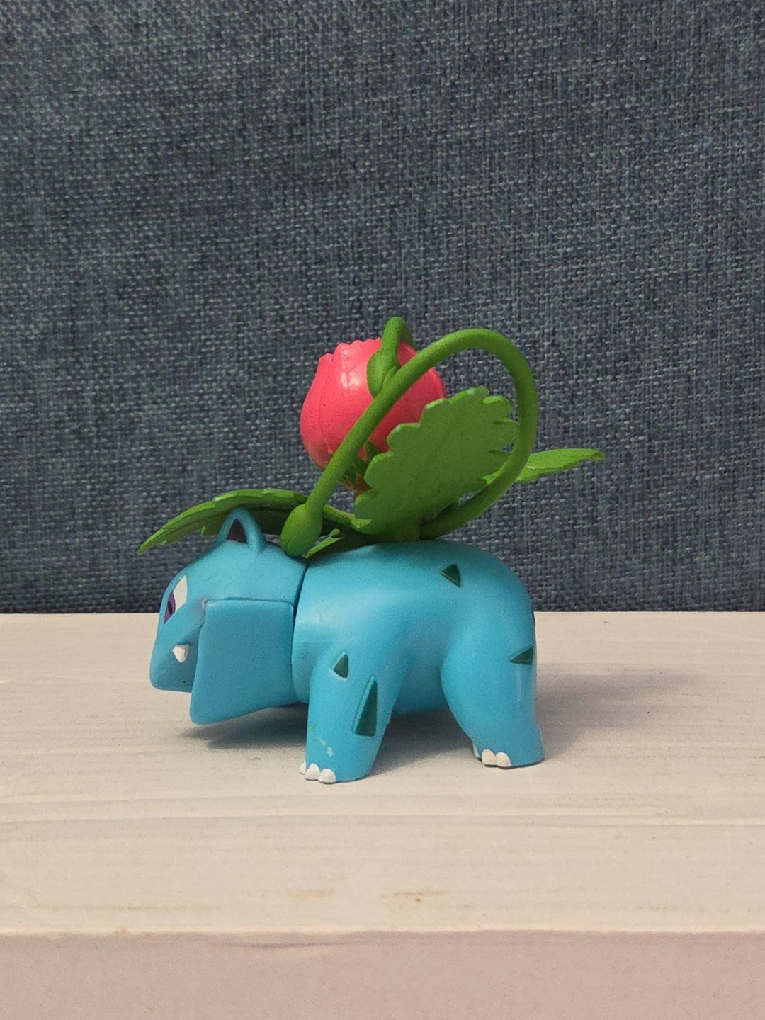 Nintendo Pokemon IVYSAUR 2.5" Vinyl Figure PVC 2015 Tomy Toy Kanto Collectible