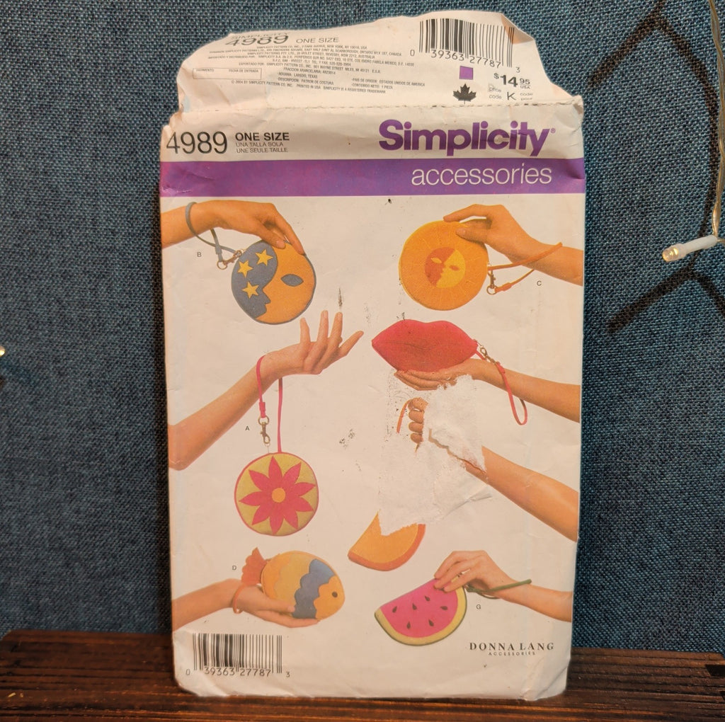 Simplicity 4989 Donna Lang Novelty Wristlet Bag Pattern Y2K