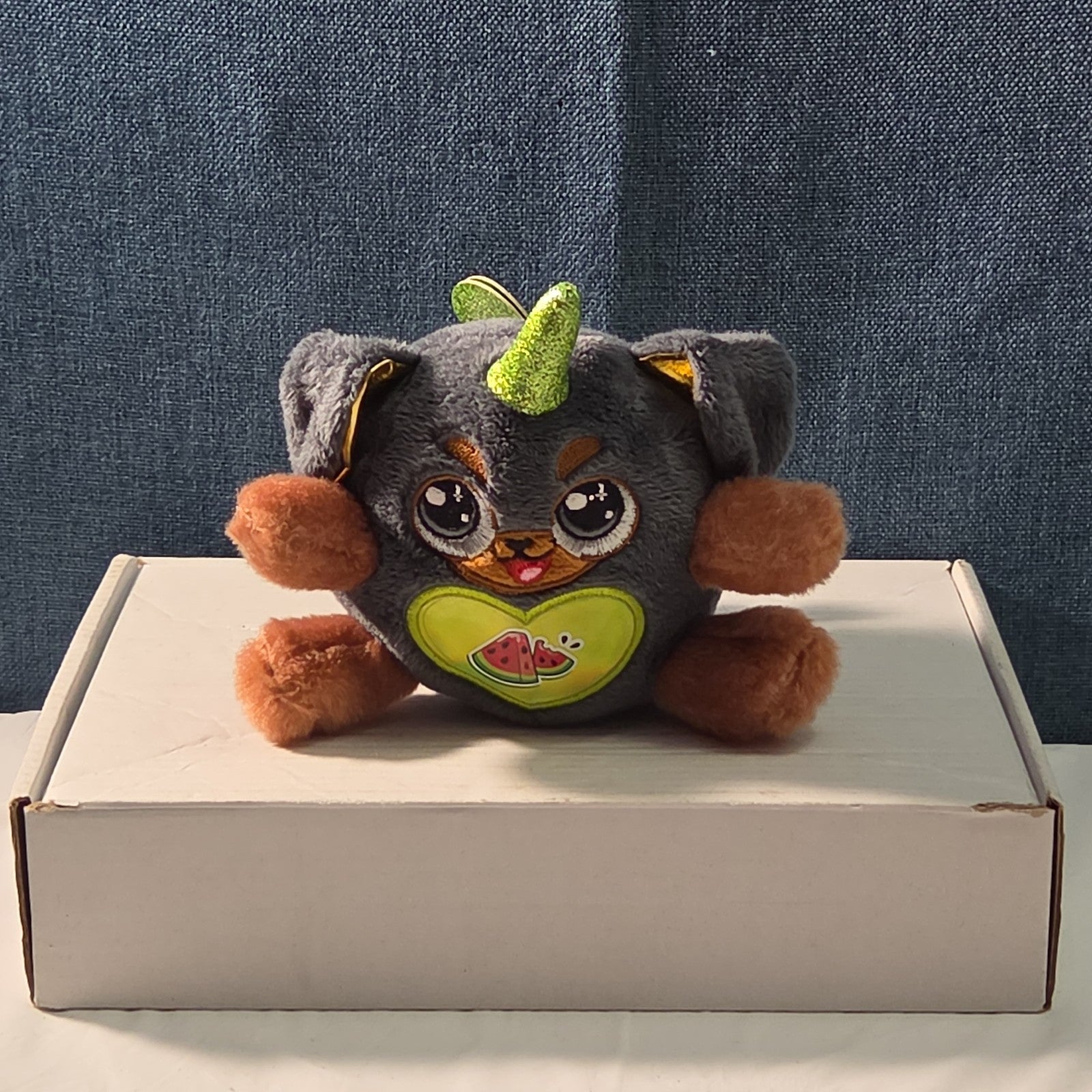 ZURU Rainbocorn Sparkle Heart 4" Plush Gigi Rottweiler Watermelon