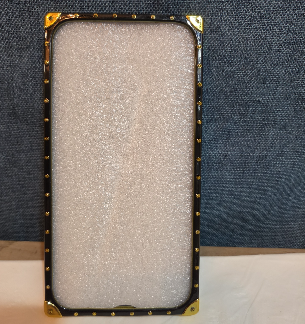 Boutique Samsung Galaxy Queen Crown Gold Square Case Shockproof