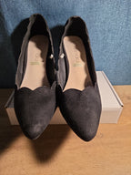 Esmara Black Suede Scalloped Heels Pumps Pointed Toe Size 8