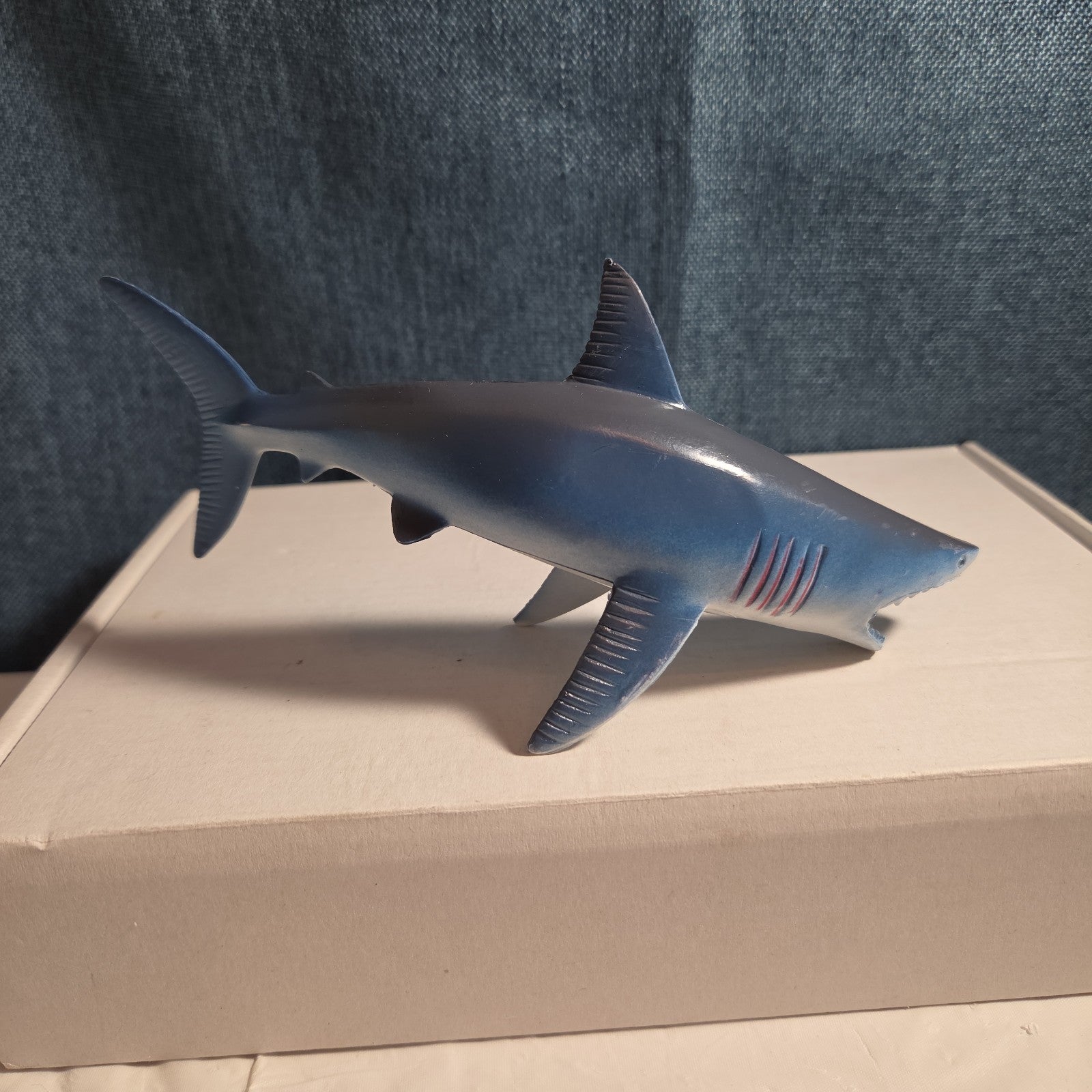 Fun Express Rubber Shark Toy Figure IN1963 Blue Gills Marine Life