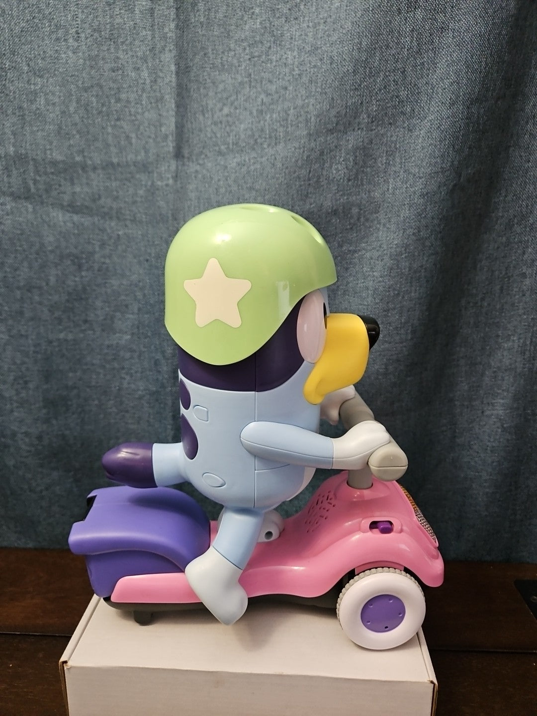 VTech Bluey Scooter Toy | Sings & Talks | Follow Me Game | Interactive Dancing