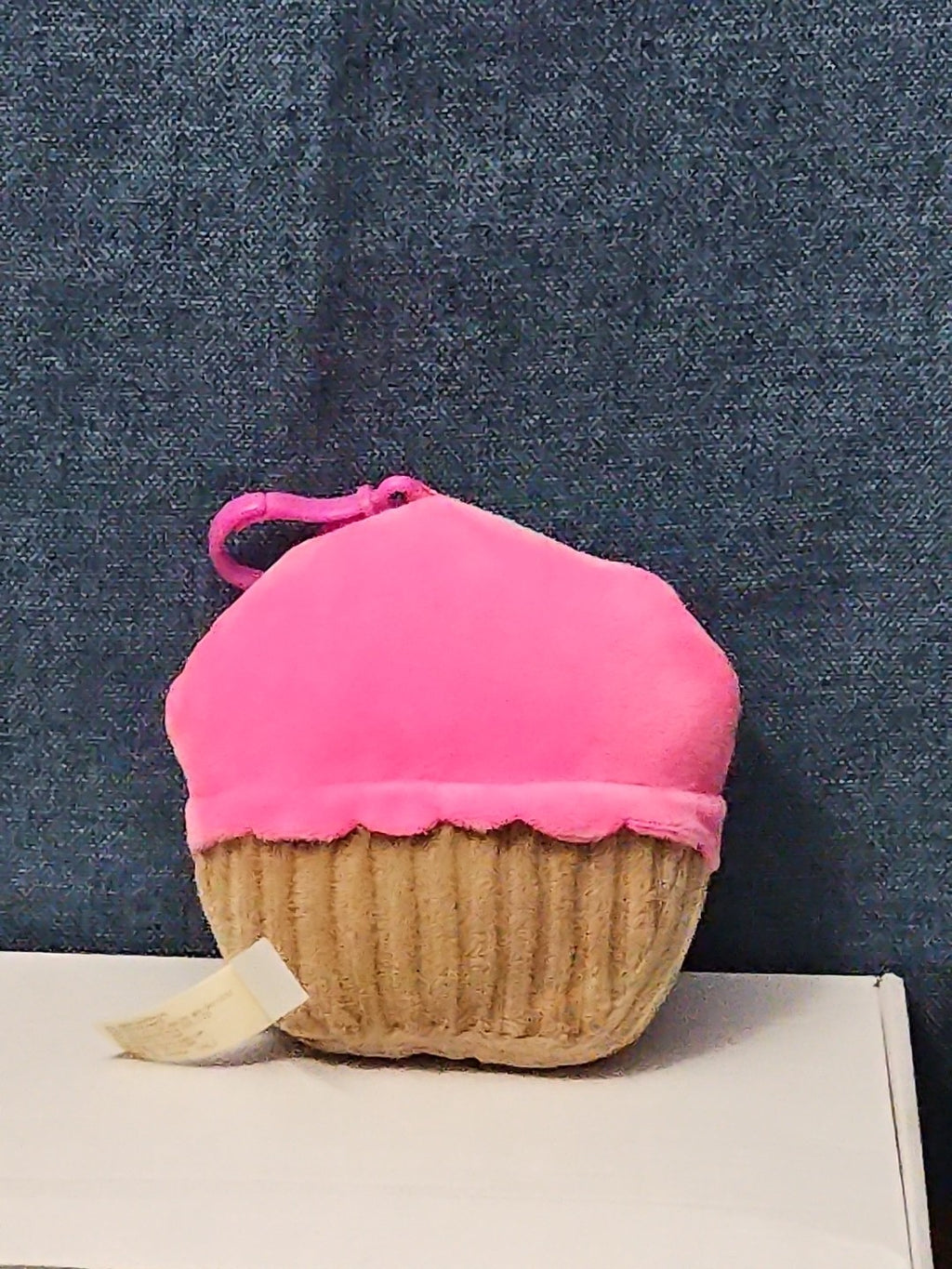 Dan Dee Cupcake Plush Keychain | Pink Happy Face Bag Clip | Kawaii Food Stuffed