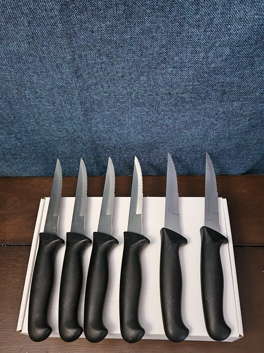 6 Gibson Steak Knives | 4.5" Serrated Stainless Steel | Wood Storage Block Tray