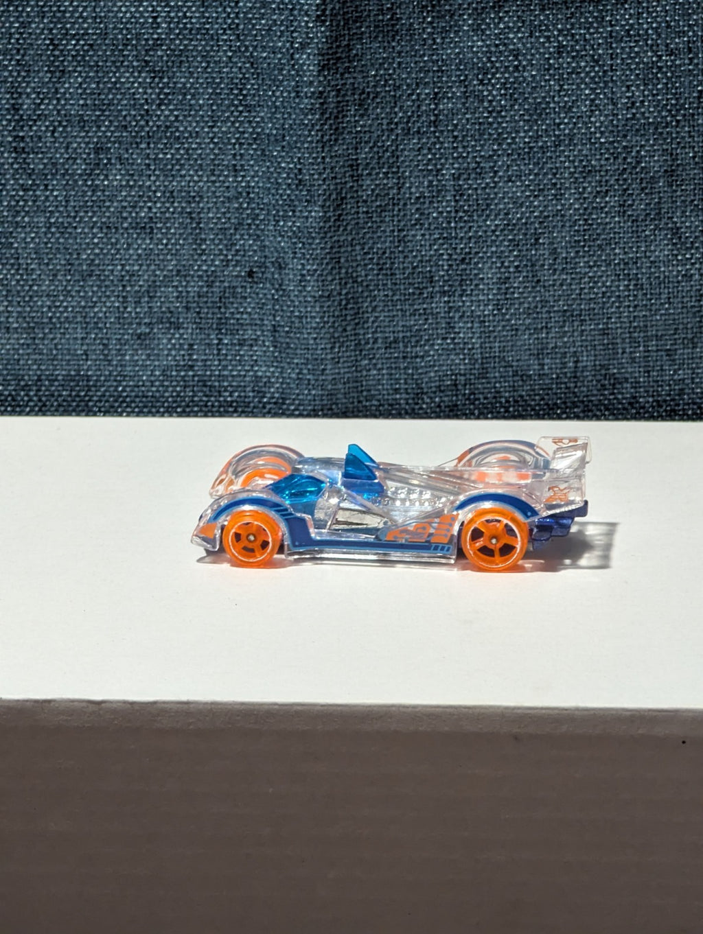 Hot Wheels Hi-Tech Missile | 2014 X-Raycers Clear & Blue | Fast Track Car