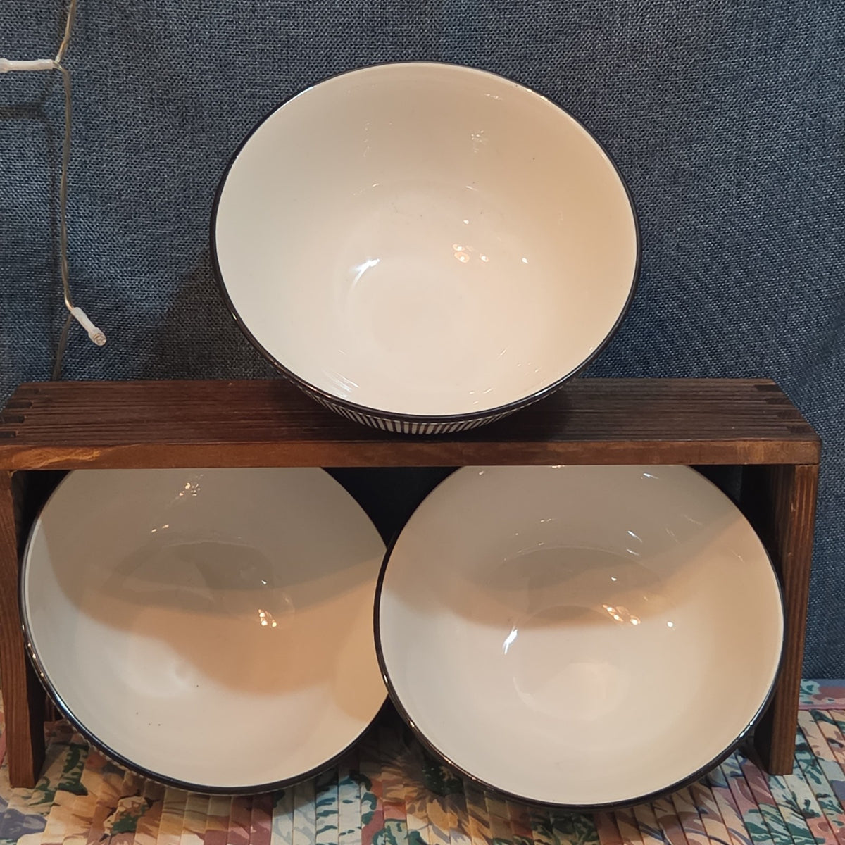 Royal Norfolk Set 3 Ceramic Bowls 6" Black White Dashed Swirl
