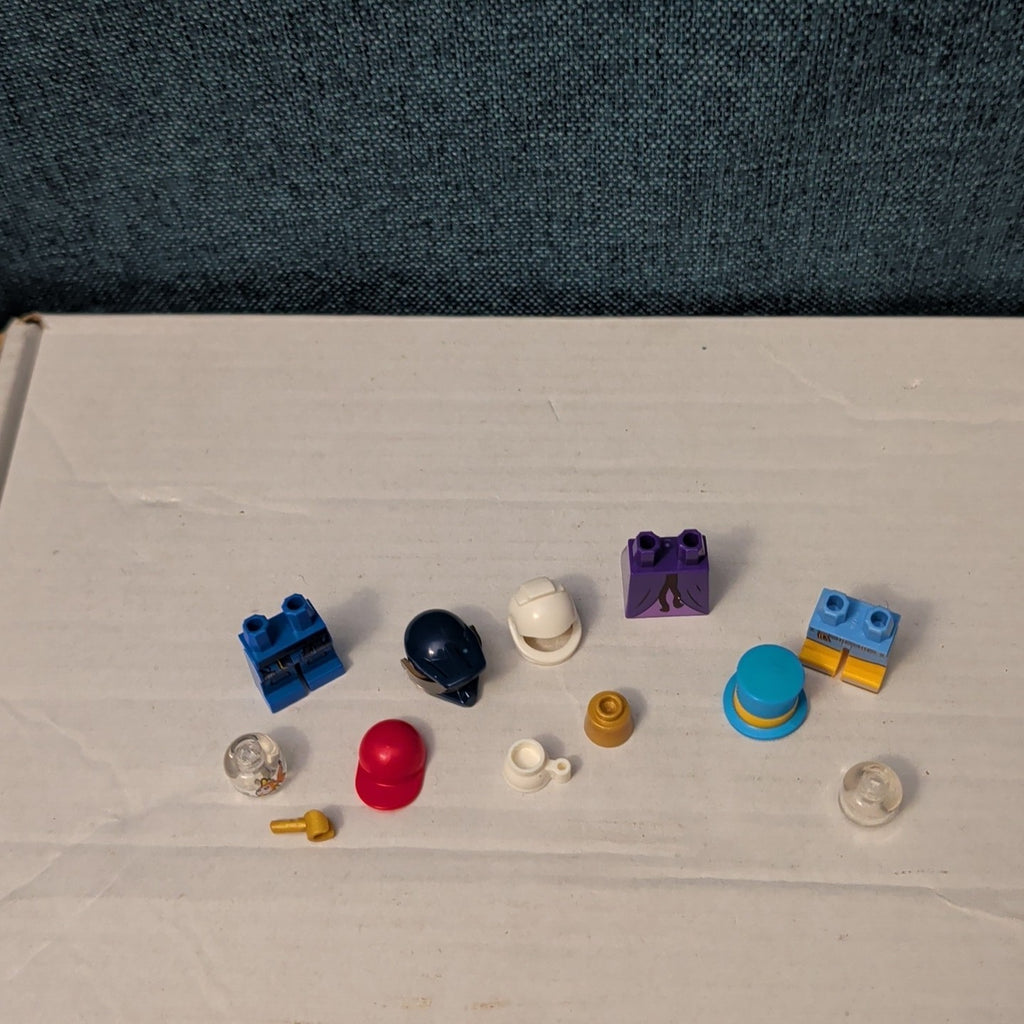 LEGO Minifigure Parts | Accessories GOLDFISH HEAD Hand Top Hat | Helmet Unique!