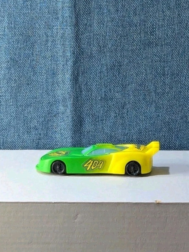 NASCAR Racers STUNTS #404 Fastex Car 2001 McDonald's Wendy's Pullback Toy