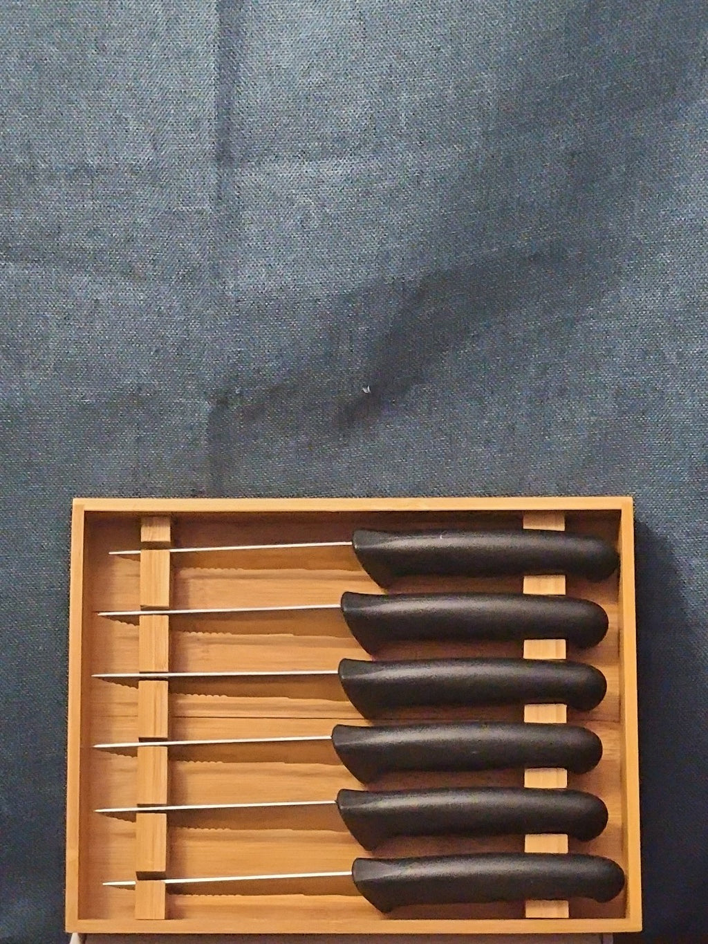 6 Gibson Steak Knives | 4.5" Serrated Stainless Steel | Wood Storage Block Tray