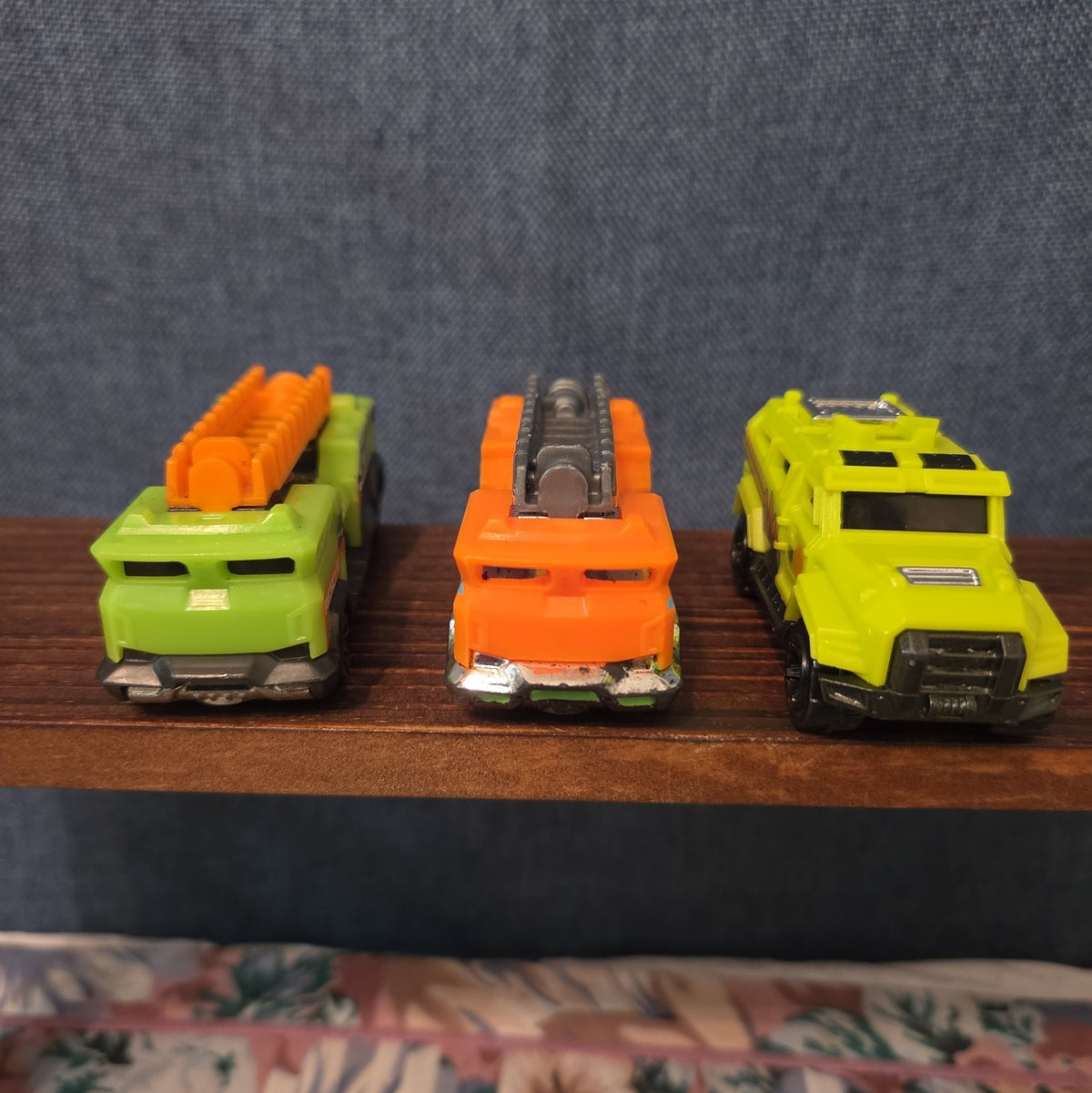 Emergency Airport Rescue Lot 3 Neon Diecast 2000s