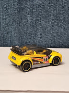 Hot Wheels Super Gnat | 2013 HW Stunt Track Aces | Yellow #55 Race Car