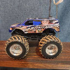 Hot Wheels Monster Jam Bounty Hunter Mud Treads Diecast 2012