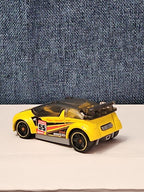Hot Wheels Super Gnat | 2013 HW Stunt Track Aces | Yellow #55 Race Car