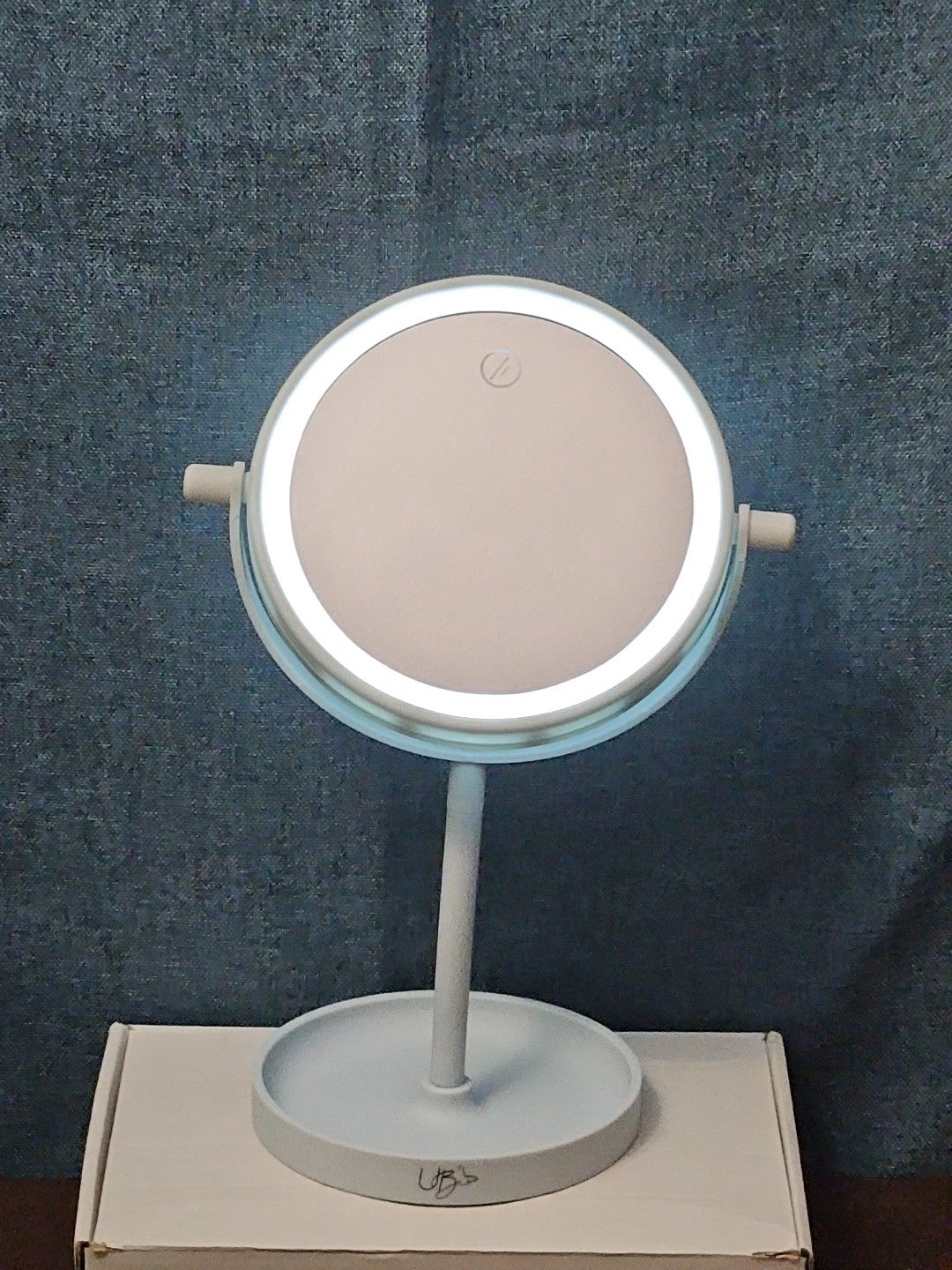 LED Tabletop Vanity Mirror 8.5" Round Makeup Mirror Jewelry Tray Base | Tested