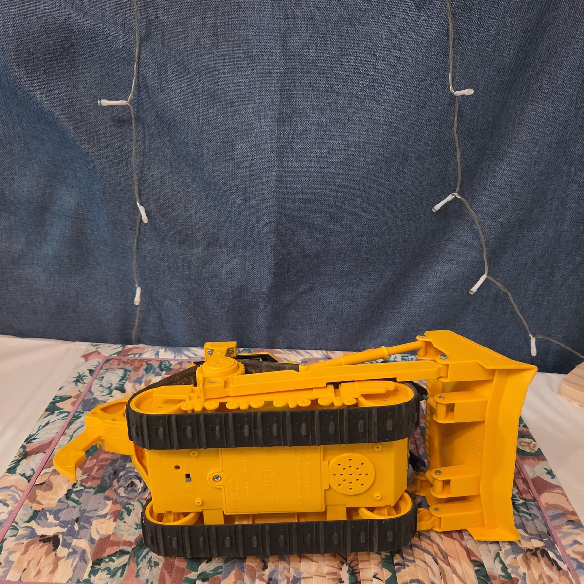 Caterpillar CAT Bulldozer Toy Plastic Construction Vehicle Y2K