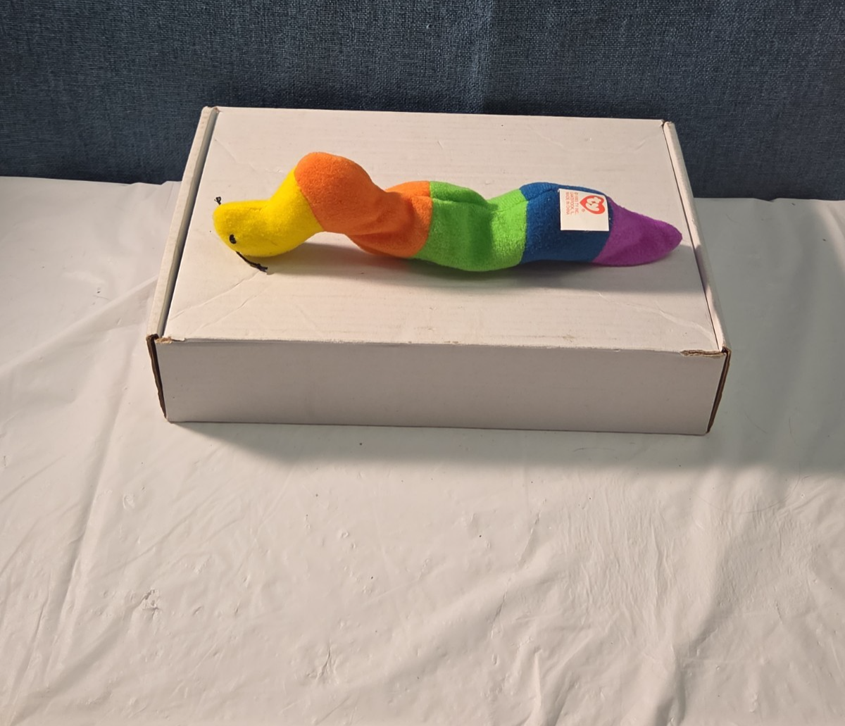 Ty Beanie Baby Inch the Inchworm 1995 Rainbow Plush Yarn Antennae Clean NO TAG