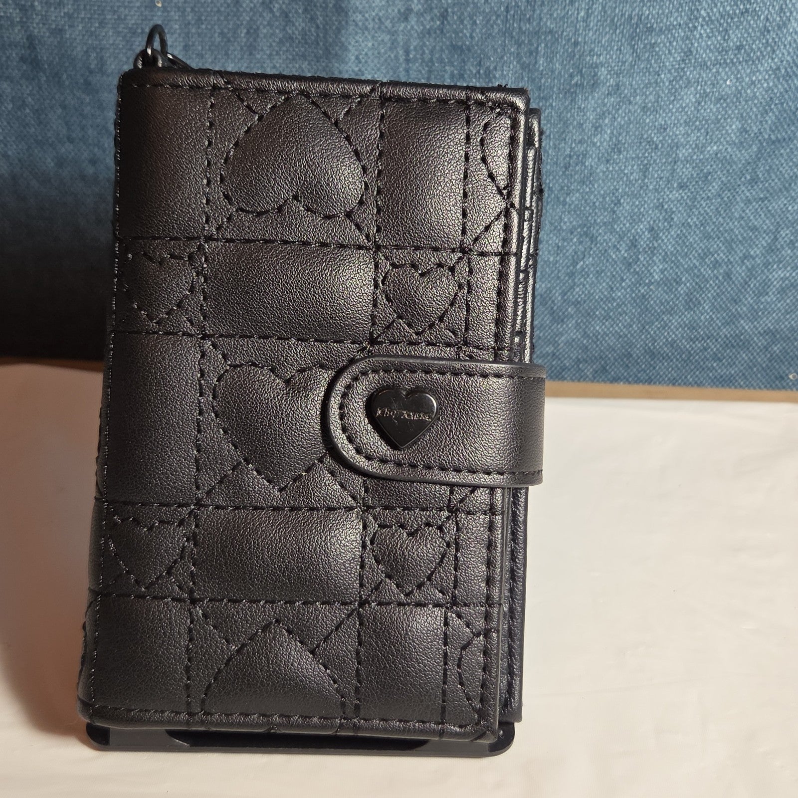 Betsey Johnson Luv Betsey Heart Quilted Wallet Y2K Goth
