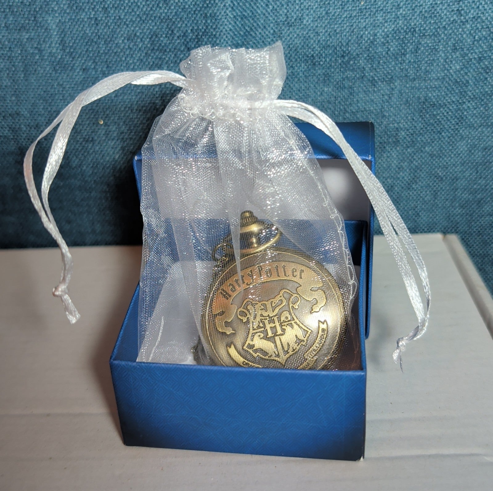 Harry Potter Hogwarts Crest Pocket Watch Brass Tone Steampunk Retro NIB