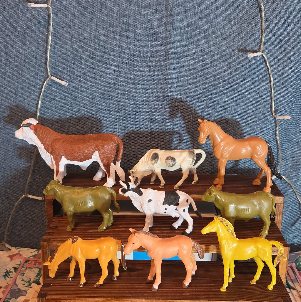 Farm Animals 9Pc Lot Plastic Horses Cows Vintage Style P