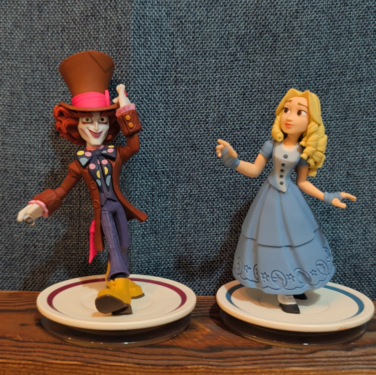 Disney Infinity 3.0 Alice & Mad Hatter Alice in Wonderland Character Figures Set