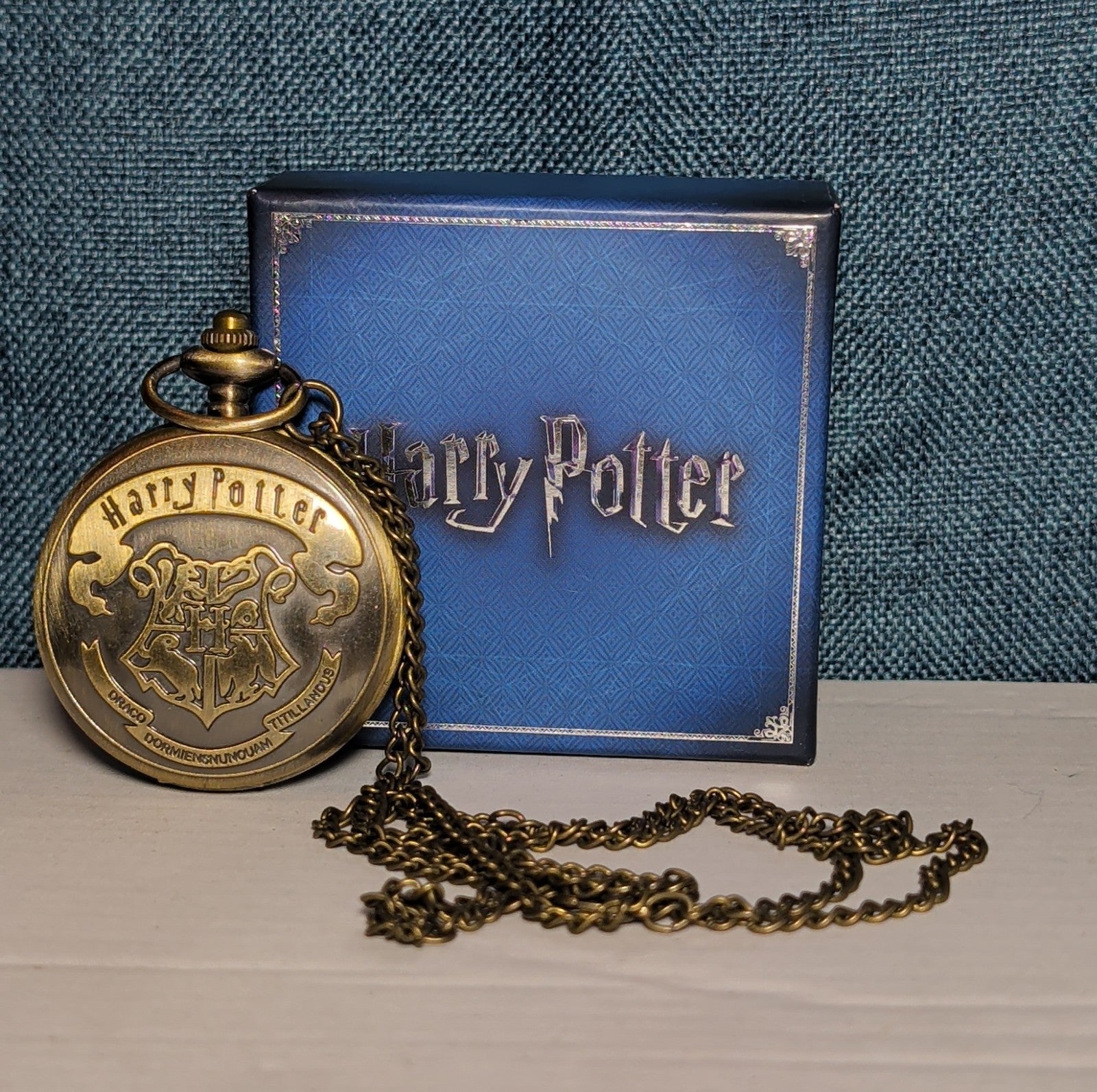 Harry Potter Hogwarts Crest Pocket Watch Brass Tone Steampunk Retro NIB
